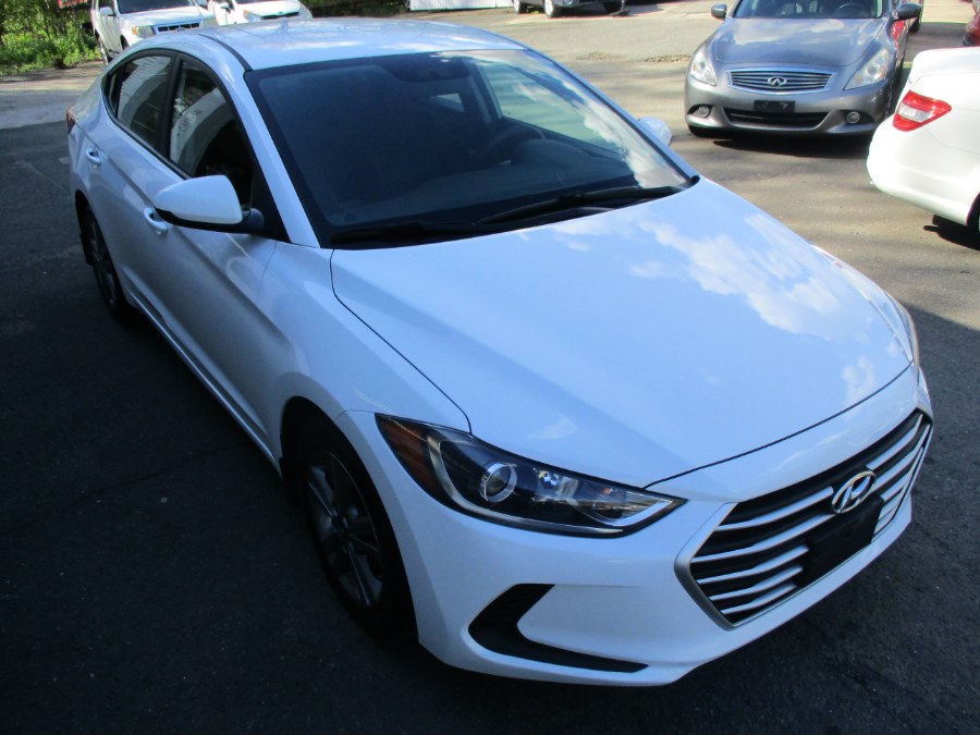 2018 Hyundai Elantra SEL 2.0L Auto (Alabama), available for sale in Meriden, Connecticut | Cos Central Auto. Meriden, Connecticut 2018 Hyundai Elantra SEL 2.0L Auto (Alabama), available for sale in Meriden, Connecticut | Cos Central Auto. Meriden, Connecticut