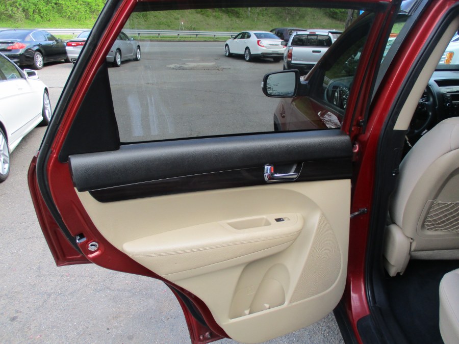 Used Kia Sorento AWD 4dr V6 LX 2011 | Cos Central Auto. Meriden, Connecticut Used Kia Sorento AWD 4dr V6 LX 2011 | Cos Central Auto. Meriden, Connecticut
