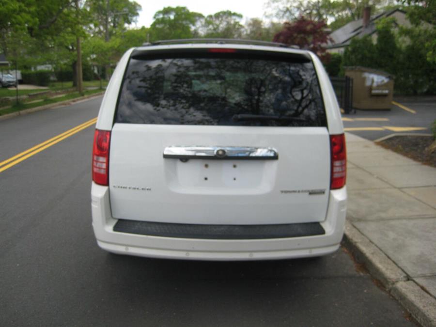Used Chrysler Town And Country Touring 4dr Mini Van 2010 | Rite Choice Auto Inc.. Massapequa, New York Used Chrysler Town And Country Touring 4dr Mini Van 2010 | Rite Choice Auto Inc.. Massapequa, New York