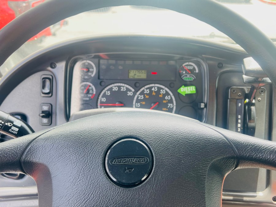 2016 FREIGHTLINER M2 106 26 FEET DRY BOX + CUMMINS + LIFT GATE + NO CDL, available for sale in South Amboy, New Jersey | NJ Truck Spot. South Amboy, New Jersey 2016 FREIGHTLINER M2 106 26 FEET DRY BOX + CUMMINS + LIFT GATE + NO CDL, available for sale in South Amboy, New Jersey | NJ Truck Spot. South Amboy, New Jersey