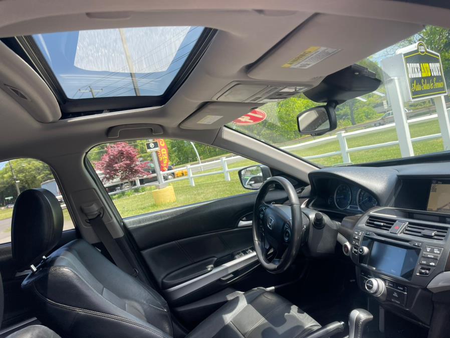 Used Honda Crosstour 4WD V6 5dr EX-L w/Navi 2014 | Mike And Tony Auto Sales, Inc. South Windsor, Connecticut Used Honda Crosstour 4WD V6 5dr EX-L w/Navi 2014 | Mike And Tony Auto Sales, Inc. South Windsor, Connecticut