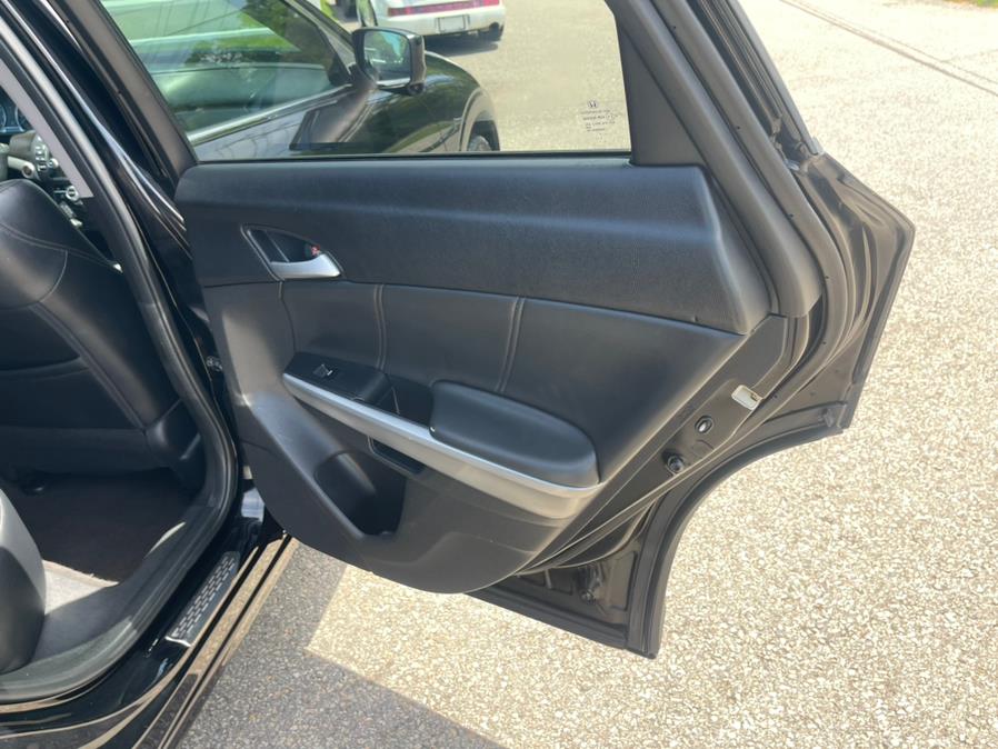 Used Honda Crosstour 4WD V6 5dr EX-L w/Navi 2014 | Mike And Tony Auto Sales, Inc. South Windsor, Connecticut Used Honda Crosstour 4WD V6 5dr EX-L w/Navi 2014 | Mike And Tony Auto Sales, Inc. South Windsor, Connecticut