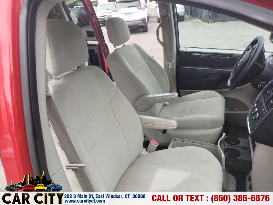 2012 Dodge Grand Caravan 4dr Wgn SE, available for sale in East Windsor, Connecticut | Car City LLC. East Windsor, Connecticut 2012 Dodge Grand Caravan 4dr Wgn SE, available for sale in East Windsor, Connecticut | Car City LLC. East Windsor, Connecticut