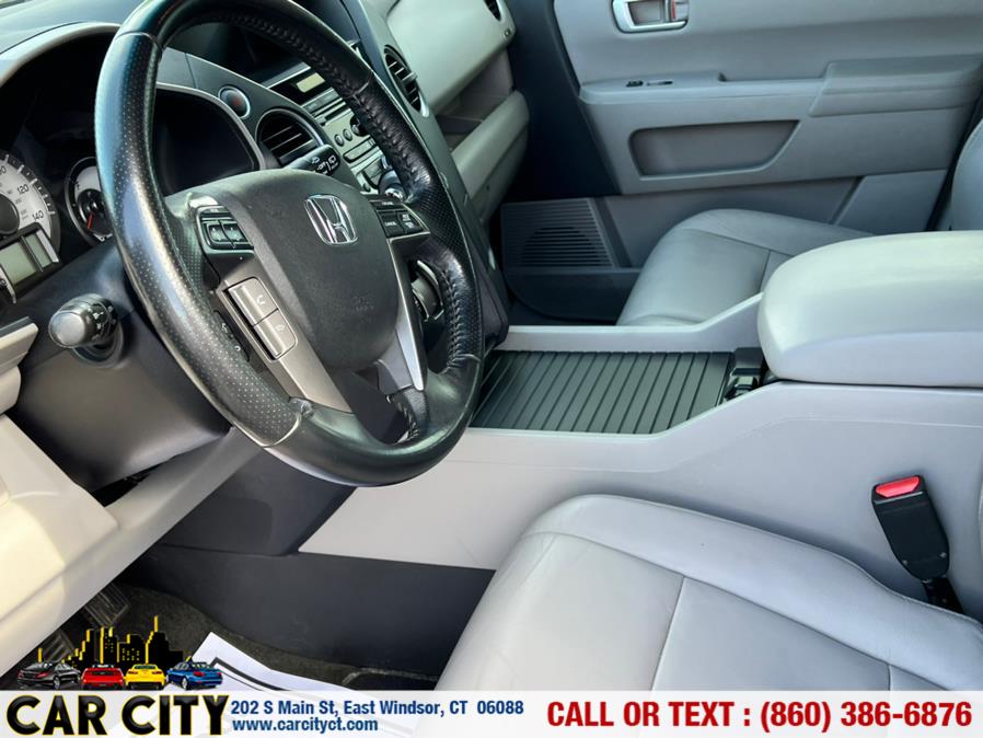 2014 Honda Pilot 4WD 4dr EX-L, available for sale in East Windsor, Connecticut | Car City LLC. East Windsor, Connecticut 2014 Honda Pilot 4WD 4dr EX-L, available for sale in East Windsor, Connecticut | Car City LLC. East Windsor, Connecticut