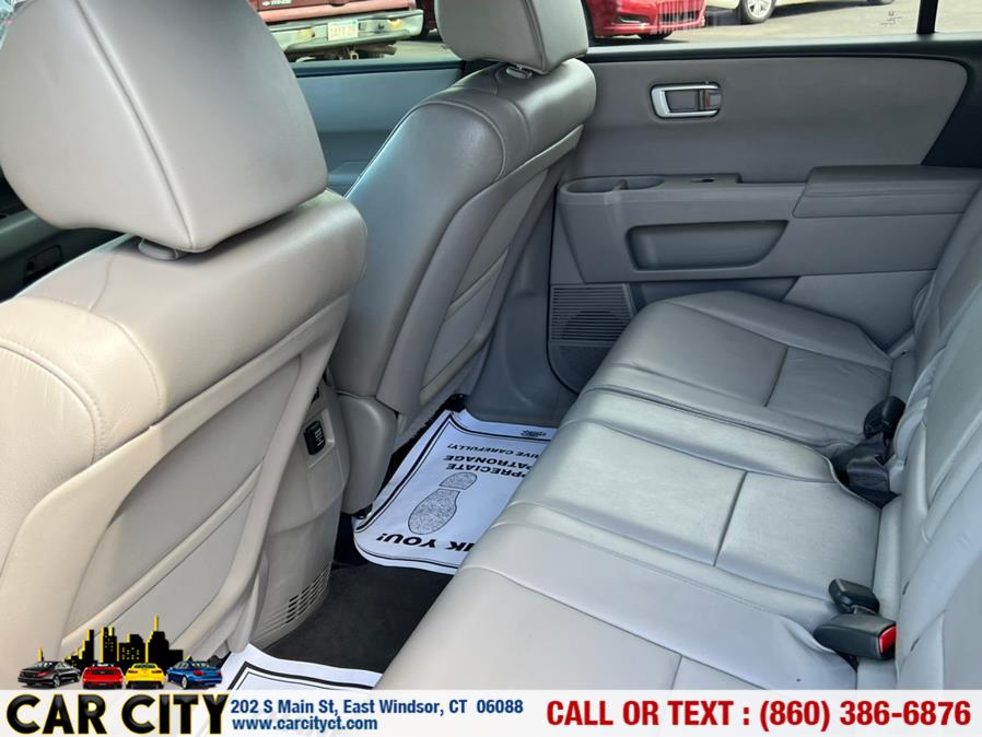 2014 Honda Pilot 4WD 4dr EX-L, available for sale in East Windsor, Connecticut | Car City LLC. East Windsor, Connecticut 2014 Honda Pilot 4WD 4dr EX-L, available for sale in East Windsor, Connecticut | Car City LLC. East Windsor, Connecticut