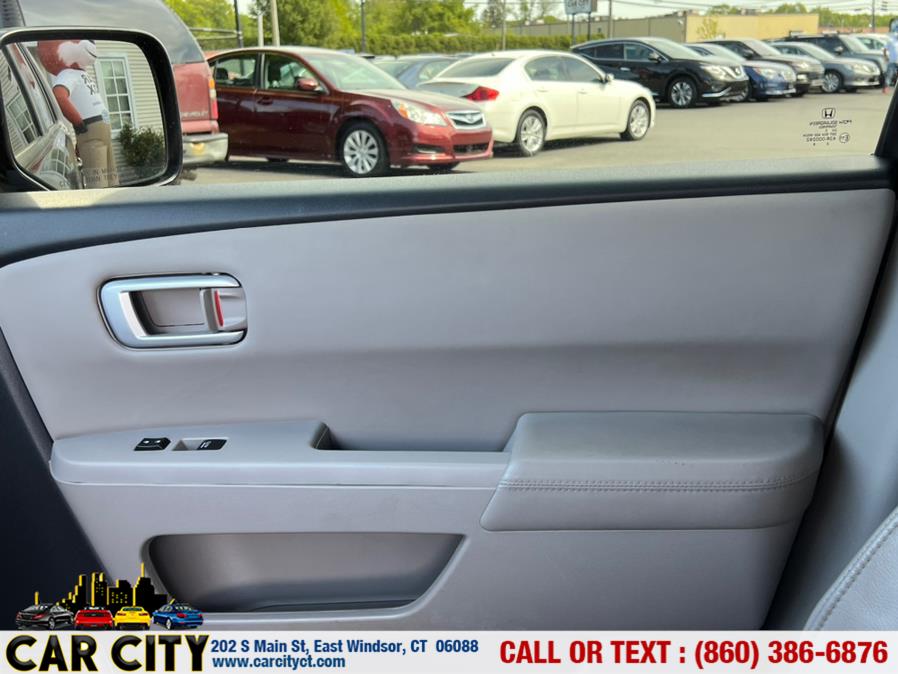 2014 Honda Pilot 4WD 4dr EX-L, available for sale in East Windsor, Connecticut | Car City LLC. East Windsor, Connecticut 2014 Honda Pilot 4WD 4dr EX-L, available for sale in East Windsor, Connecticut | Car City LLC. East Windsor, Connecticut