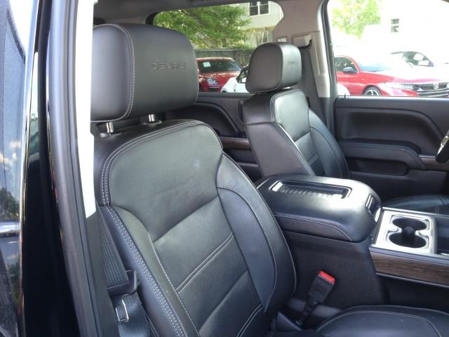 Used GMC Sierra 1500 Denali 4WD w/ Navi & rearCam 2018 | Car Revolution. Maple Shade, New Jersey Used GMC Sierra 1500 Denali 4WD w/ Navi & rearCam 2018 | Car Revolution. Maple Shade, New Jersey