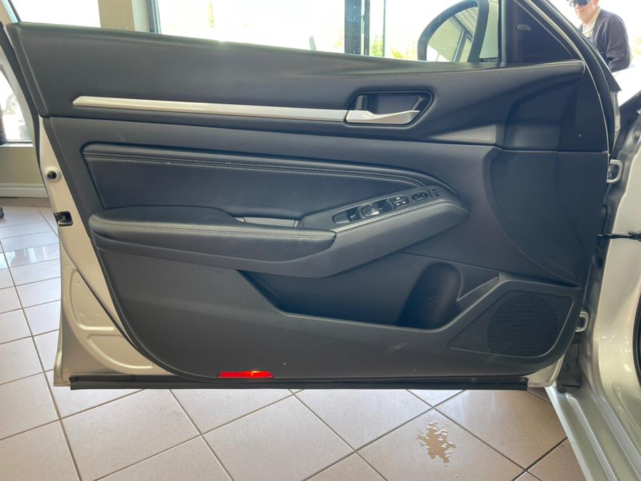 2020 Nissan Altima 2.5 SL Sedan, available for sale in Massapequa Park, New York | Power Motors East. Massapequa Park, New York 2020 Nissan Altima 2.5 SL Sedan, available for sale in Massapequa Park, New York | Power Motors East. Massapequa Park, New York