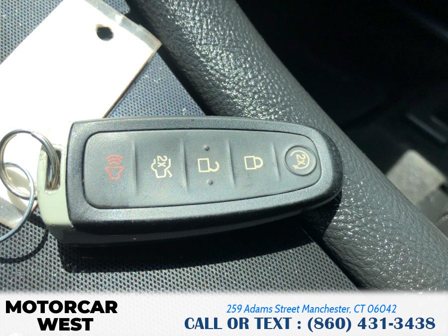 2013 Ford Taurus 4dr Sdn Limited AWD, available for sale in Manchester, Connecticut | Motorcar West. Manchester, Connecticut 2013 Ford Taurus 4dr Sdn Limited AWD, available for sale in Manchester, Connecticut | Motorcar West. Manchester, Connecticut