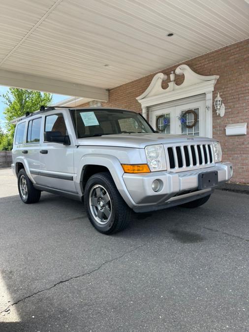 2006 Jeep Commander 4dr 4WD, available for sale in New Britain, Connecticut | Supreme Automotive. New Britain, Connecticut