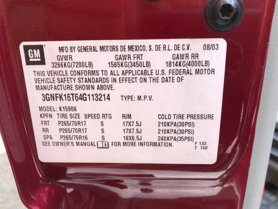 Used Chevrolet Suburban 4dr 1500 4WD Z71 2004 | National Auto Brokers, Inc.. Waterbury, Connecticut Used Chevrolet Suburban 4dr 1500 4WD Z71 2004 | National Auto Brokers, Inc.. Waterbury, Connecticut