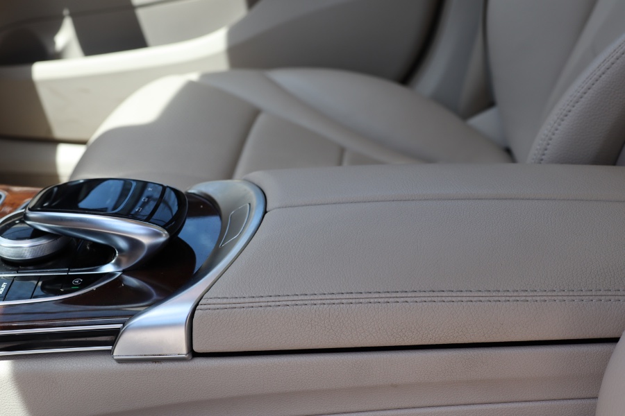 Used Mercedes-Benz C-Class 4dr Sdn C 300 4MATIC 2015 | Hillside Auto Mall Inc.. Jamaica, New York Used Mercedes-Benz C-Class 4dr Sdn C 300 4MATIC 2015 | Hillside Auto Mall Inc.. Jamaica, New York