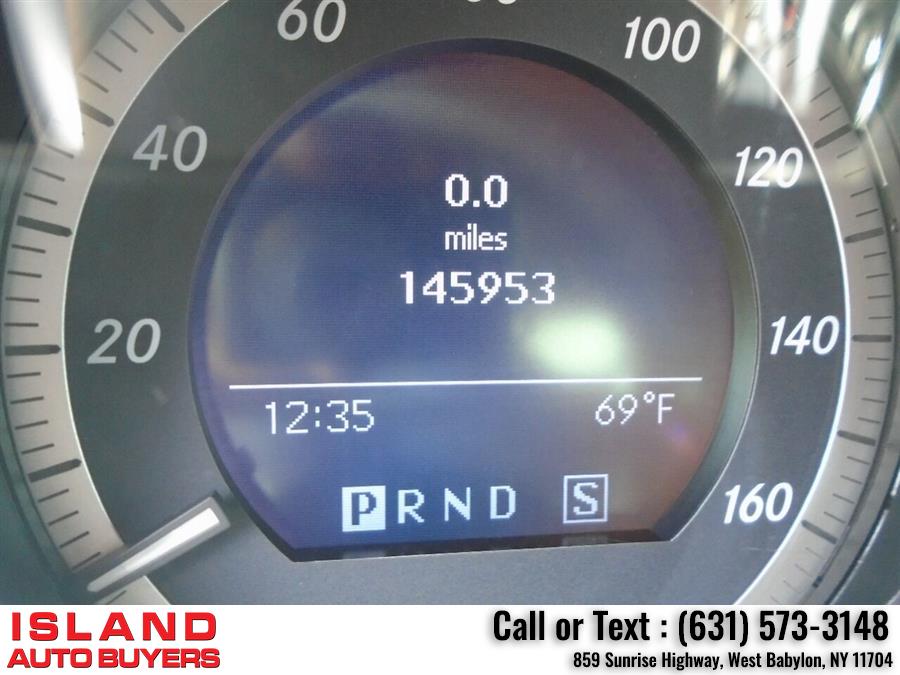 Used Mercedes-benz C-class C 300 Luxury 4MATIC AWD 4dr Sedan 2009 | Island Auto Buyers. West Babylon, New York Used Mercedes-benz C-class C 300 Luxury 4MATIC AWD 4dr Sedan 2009 | Island Auto Buyers. West Babylon, New York