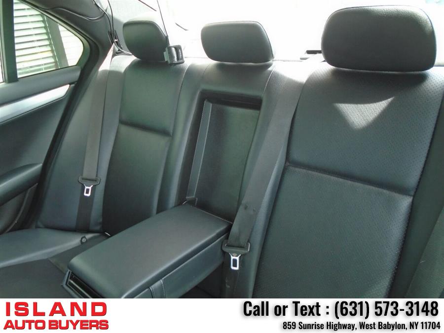 Used Mercedes-benz C-class C 300 Luxury 4MATIC AWD 4dr Sedan 2009 | Island Auto Buyers. West Babylon, New York Used Mercedes-benz C-class C 300 Luxury 4MATIC AWD 4dr Sedan 2009 | Island Auto Buyers. West Babylon, New York