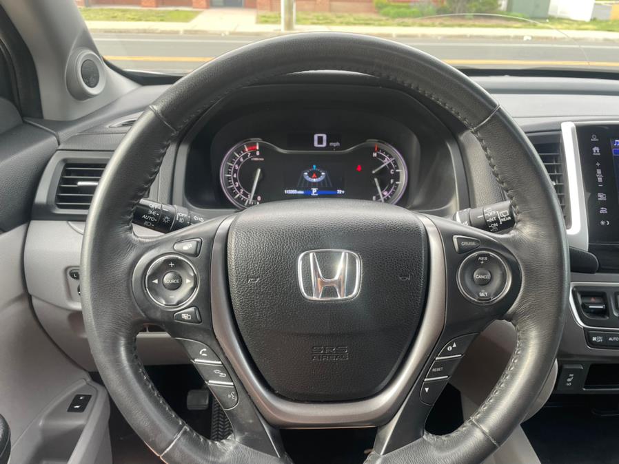 2017 Honda Pilot EX-L AWD, available for sale in Manchester, Connecticut | Carsonmain LLC. Manchester, Connecticut 2017 Honda Pilot EX-L AWD, available for sale in Manchester, Connecticut | Carsonmain LLC. Manchester, Connecticut