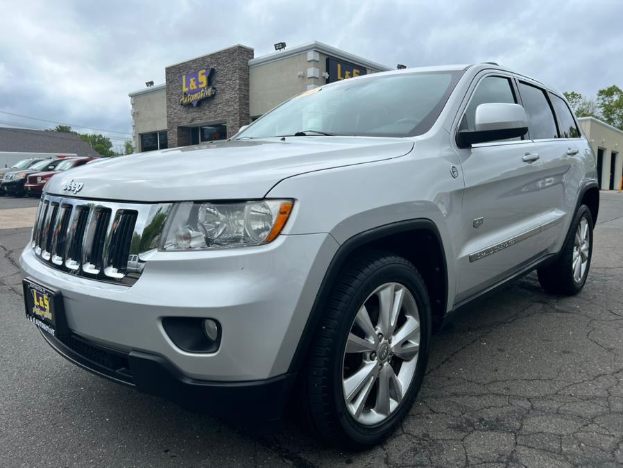 2011 Jeep Grand Cherokee 4WD 4dr Laredo, available for sale in Plantsville, Connecticut | L&S Automotive LLC. Plantsville, Connecticut