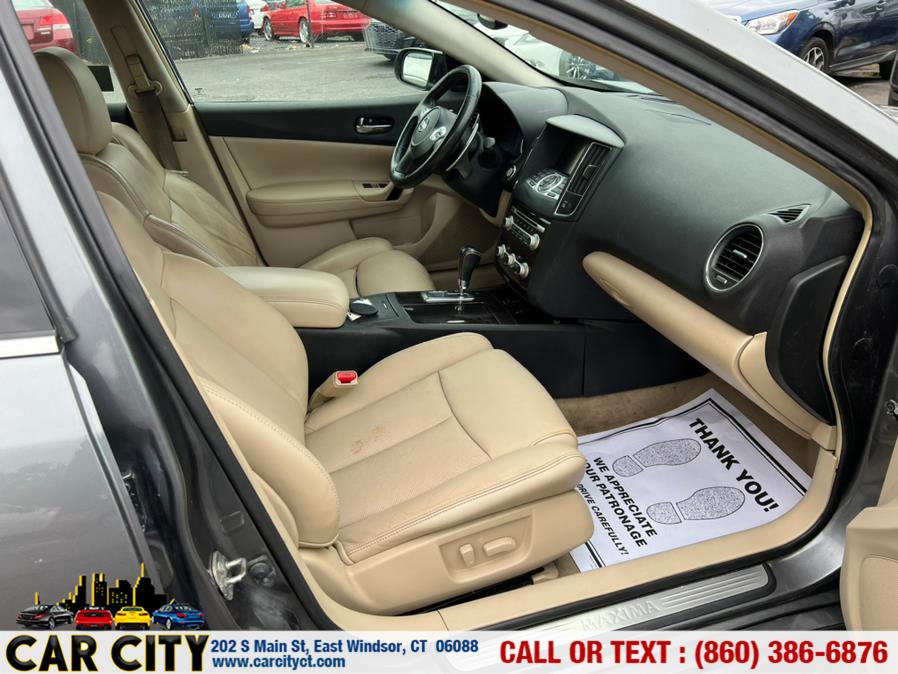 2014 Nissan Maxima 4dr Sdn 3.5 S, available for sale in East Windsor, Connecticut | Car City LLC. East Windsor, Connecticut 2014 Nissan Maxima 4dr Sdn 3.5 S, available for sale in East Windsor, Connecticut | Car City LLC. East Windsor, Connecticut