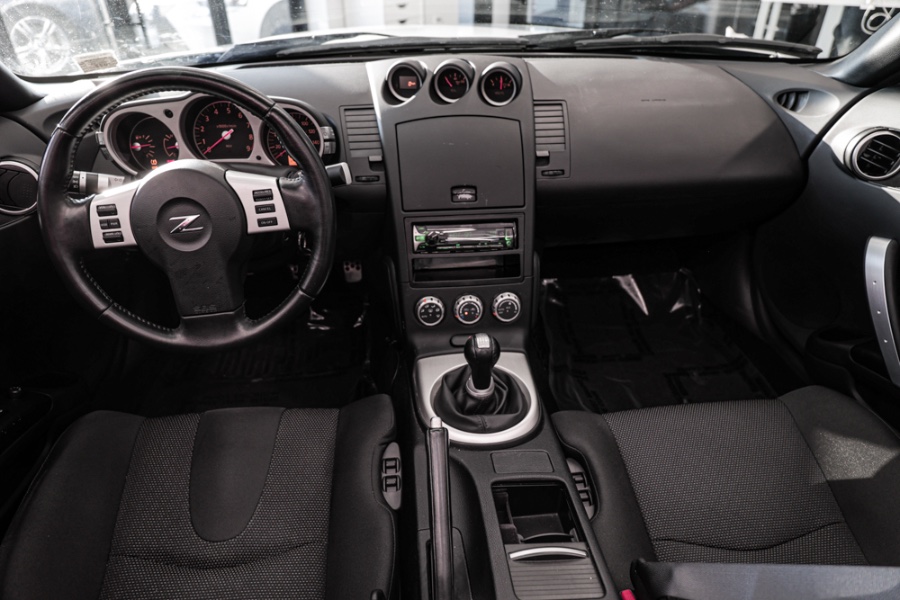 Used Nissan 350Z 2dr Roadster Man Enthusiast 2008 | 26 Motors Long Island. ELMONT, New York Used Nissan 350Z 2dr Roadster Man Enthusiast 2008 | 26 Motors Long Island. ELMONT, New York