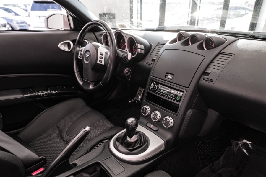 Used Nissan 350Z 2dr Roadster Man Enthusiast 2008 | 26 Motors Long Island. ELMONT, New York Used Nissan 350Z 2dr Roadster Man Enthusiast 2008 | 26 Motors Long Island. ELMONT, New York