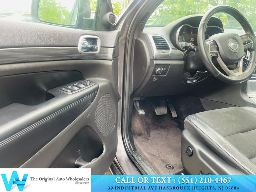2019 Jeep Grand Cherokee Altitude 4x4, available for sale in Lodi, New Jersey | AW Auto & Truck Wholesalers, Inc. Lodi, New Jersey 2019 Jeep Grand Cherokee Altitude 4x4, available for sale in Lodi, New Jersey | AW Auto & Truck Wholesalers, Inc. Lodi, New Jersey