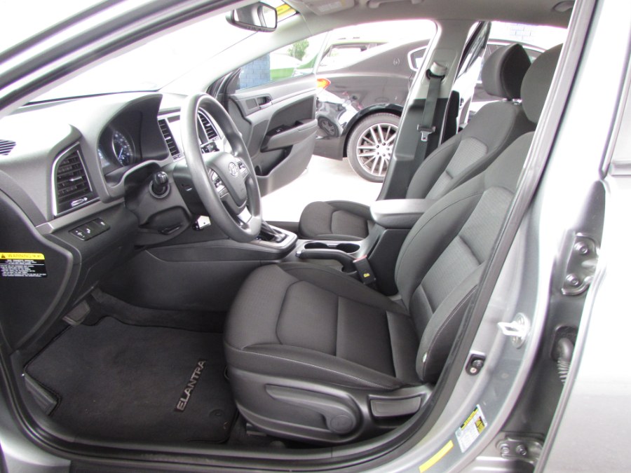 Used Hyundai Elantra SEL 2.0L Auto (Ulsan) 2018 | VIP Auto Enterprise, Inc. Orlando, Florida Used Hyundai Elantra SEL 2.0L Auto (Ulsan) 2018 | VIP Auto Enterprise, Inc. Orlando, Florida