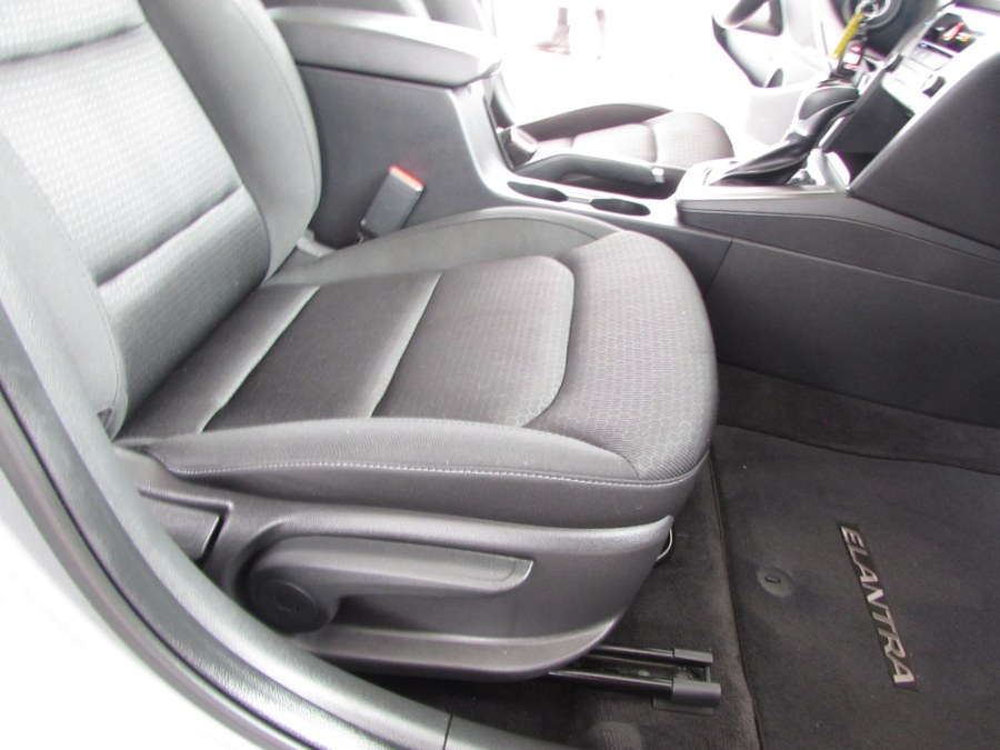 Used Hyundai Elantra SEL 2.0L Auto (Ulsan) 2018 | VIP Auto Enterprise, Inc. Orlando, Florida Used Hyundai Elantra SEL 2.0L Auto (Ulsan) 2018 | VIP Auto Enterprise, Inc. Orlando, Florida