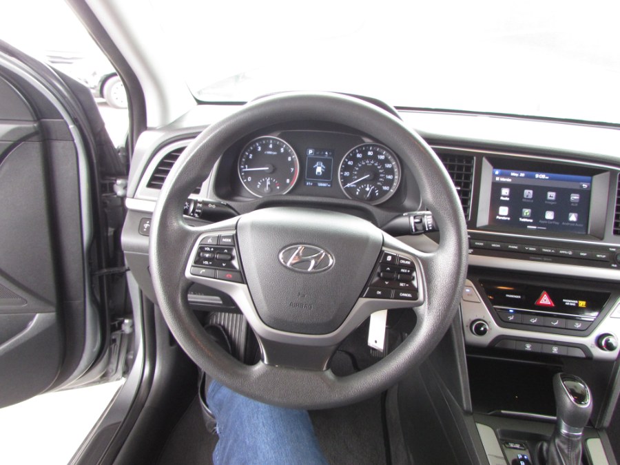 Used Hyundai Elantra SEL 2.0L Auto (Ulsan) 2018 | VIP Auto Enterprise, Inc. Orlando, Florida Used Hyundai Elantra SEL 2.0L Auto (Ulsan) 2018 | VIP Auto Enterprise, Inc. Orlando, Florida