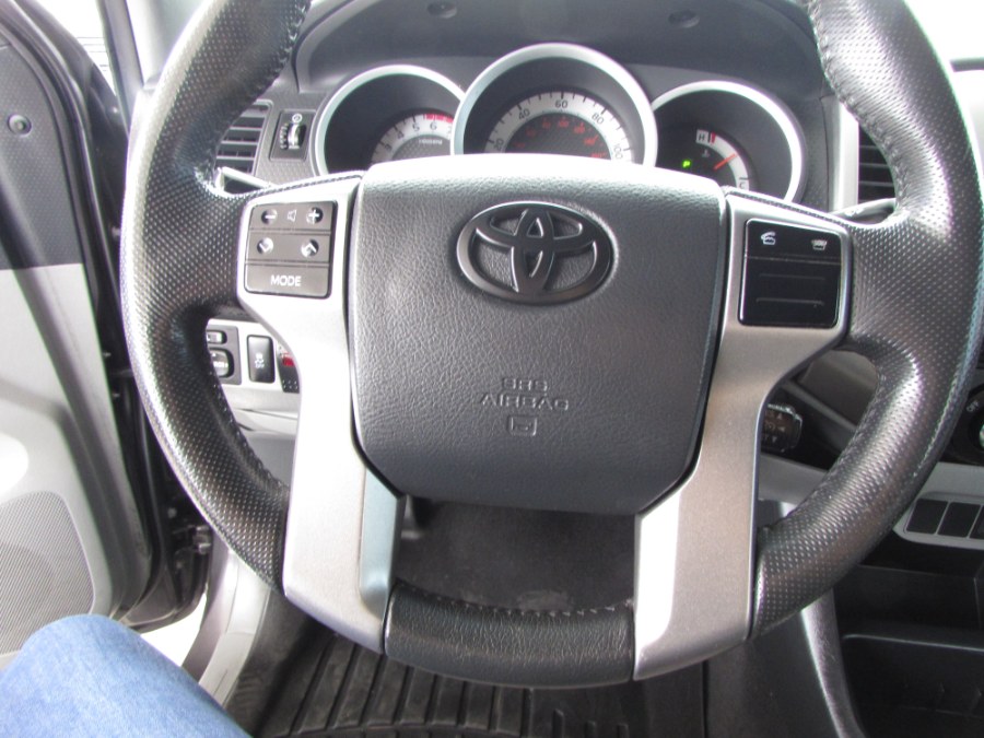 Used Toyota Tacoma 2WD Double Cab I4 AT PreRunner (Natl) 2013 | VIP Auto Enterprise, Inc. Orlando, Florida Used Toyota Tacoma 2WD Double Cab I4 AT PreRunner (Natl) 2013 | VIP Auto Enterprise, Inc. Orlando, Florida