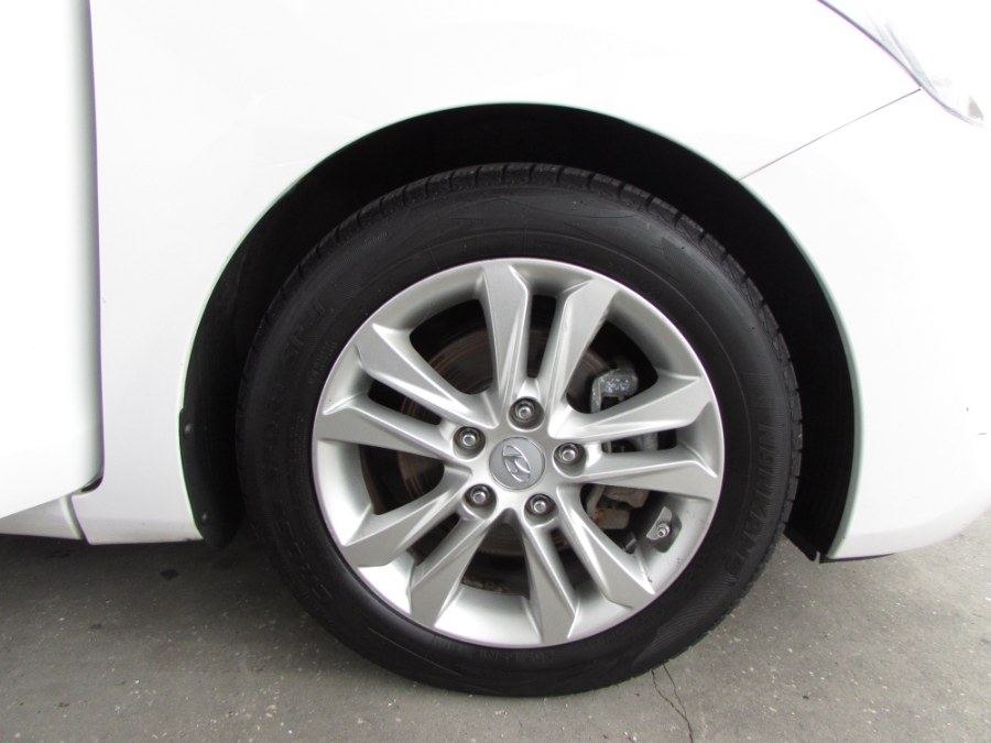 Used Hyundai Elantra GT 5dr HB Auto 2014 | VIP Auto Enterprise, Inc. Orlando, Florida Used Hyundai Elantra GT 5dr HB Auto 2014 | VIP Auto Enterprise, Inc. Orlando, Florida