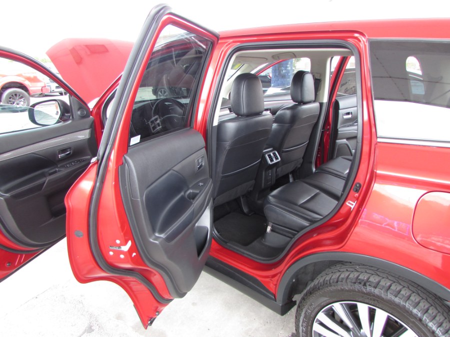 Used Mitsubishi Outlander SEL FWD 2019 | VIP Auto Enterprise, Inc. Orlando, Florida Used Mitsubishi Outlander SEL FWD 2019 | VIP Auto Enterprise, Inc. Orlando, Florida