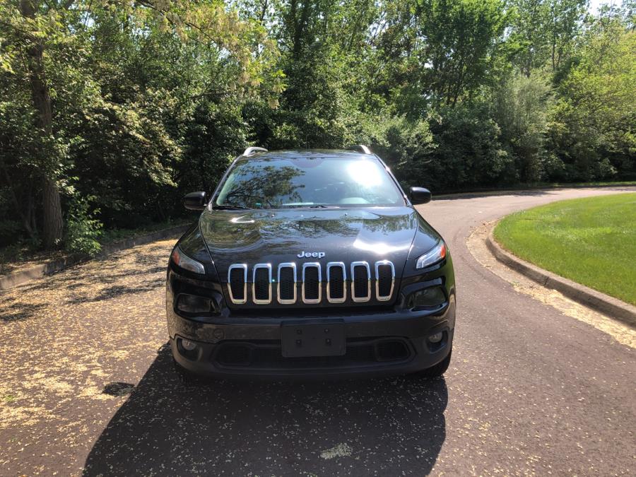 2014 Jeep Cherokee 4WD 4dr Latitude, available for sale in Beavercreek, Ohio | Wholesale Direct Motors. Beavercreek, Ohio 2014 Jeep Cherokee 4WD 4dr Latitude, available for sale in Beavercreek, Ohio | Wholesale Direct Motors. Beavercreek, Ohio