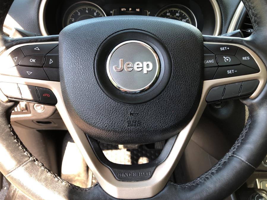2014 Jeep Cherokee 4WD 4dr Latitude, available for sale in Beavercreek, Ohio | Wholesale Direct Motors. Beavercreek, Ohio 2014 Jeep Cherokee 4WD 4dr Latitude, available for sale in Beavercreek, Ohio | Wholesale Direct Motors. Beavercreek, Ohio