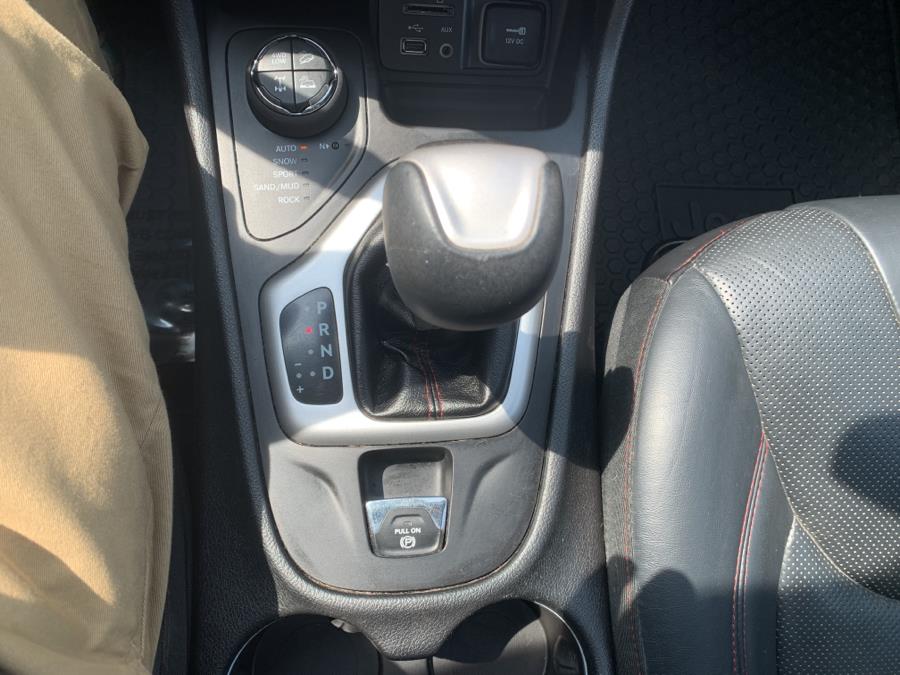 Used Jeep Cherokee Trailhawk 4x4 2017 | Saybrook Auto Barn. Old Saybrook, Connecticut Used Jeep Cherokee Trailhawk 4x4 2017 | Saybrook Auto Barn. Old Saybrook, Connecticut