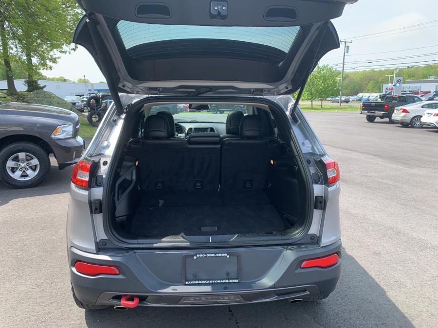 Used Jeep Cherokee Trailhawk 4x4 2017 | Saybrook Auto Barn. Old Saybrook, Connecticut Used Jeep Cherokee Trailhawk 4x4 2017 | Saybrook Auto Barn. Old Saybrook, Connecticut