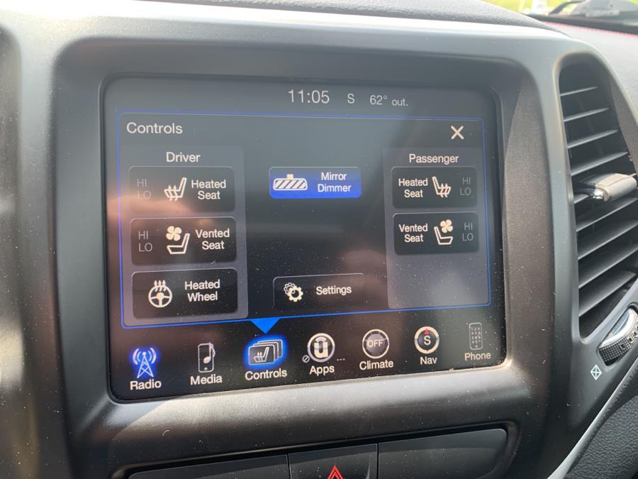 Used Jeep Cherokee Trailhawk 4x4 2017 | Saybrook Auto Barn. Old Saybrook, Connecticut Used Jeep Cherokee Trailhawk 4x4 2017 | Saybrook Auto Barn. Old Saybrook, Connecticut