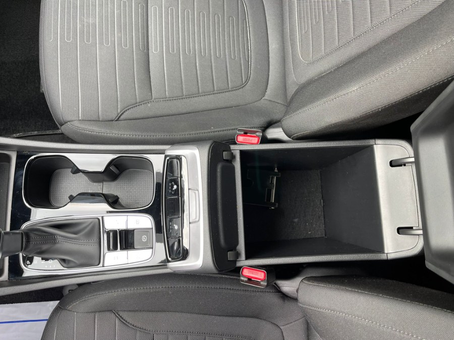 2022 Hyundai Santa Cruz SEL AWD, available for sale in Newark, New Jersey | RT Auto Center LLC. Newark, New Jersey 2022 Hyundai Santa Cruz SEL AWD, available for sale in Newark, New Jersey | RT Auto Center LLC. Newark, New Jersey