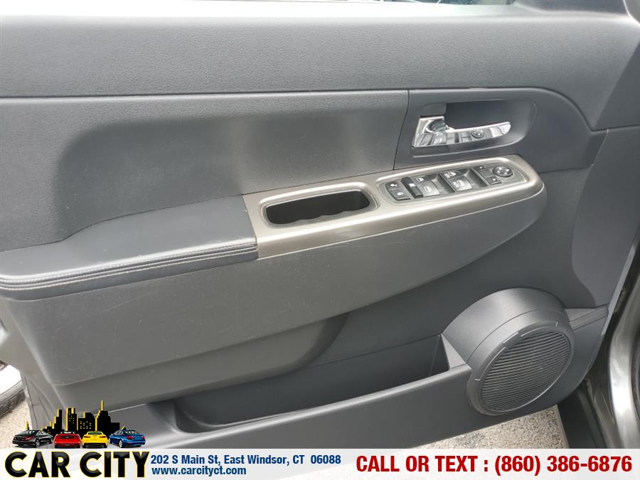 2012 Jeep Liberty 4WD 4dr Limited, available for sale in East Windsor, Connecticut | Car City LLC. East Windsor, Connecticut 2012 Jeep Liberty 4WD 4dr Limited, available for sale in East Windsor, Connecticut | Car City LLC. East Windsor, Connecticut