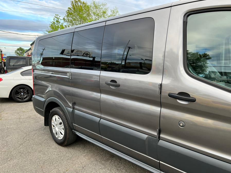 Used Ford Transit Wagon T-150 130" Low Roof XLT Swing-Out RH Dr 2015 | Easy Credit of Jersey. Little Ferry, New Jersey