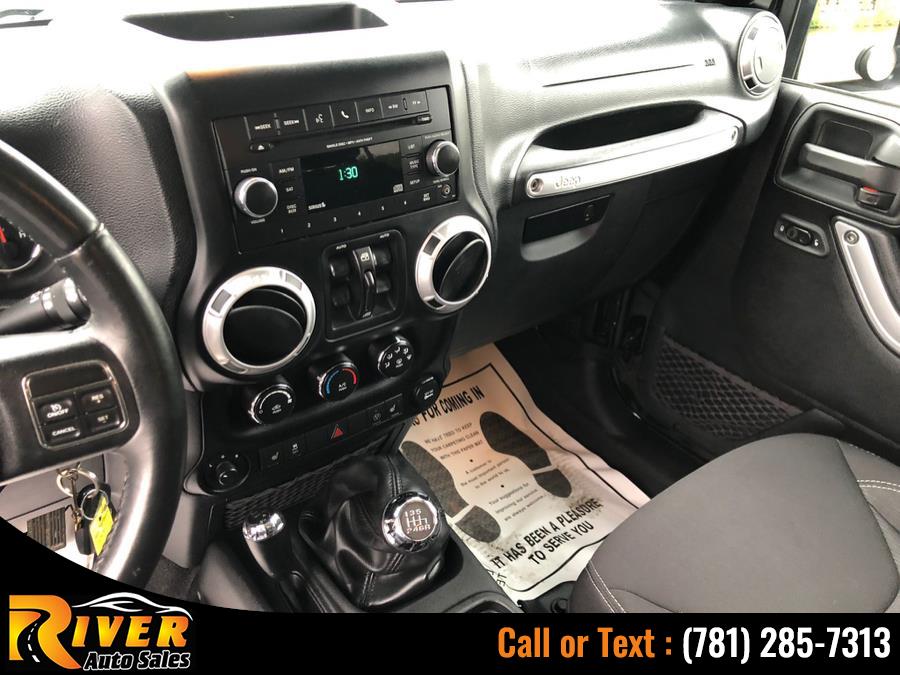 2013 Jeep Wrangler Unlimited 4WD 4dr Rubicon, available for sale in Malden, Massachusetts | River Auto Sales. Malden, Massachusetts 2013 Jeep Wrangler Unlimited 4WD 4dr Rubicon, available for sale in Malden, Massachusetts | River Auto Sales. Malden, Massachusetts