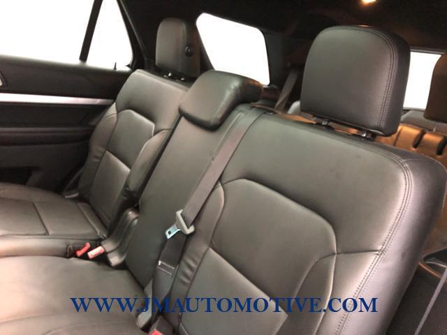 Used Ford Explorer XLT 4WD 2017 | J&M Automotive Sls&Svc LLC. Naugatuck, Connecticut Used Ford Explorer XLT 4WD 2017 | J&M Automotive Sls&Svc LLC. Naugatuck, Connecticut
