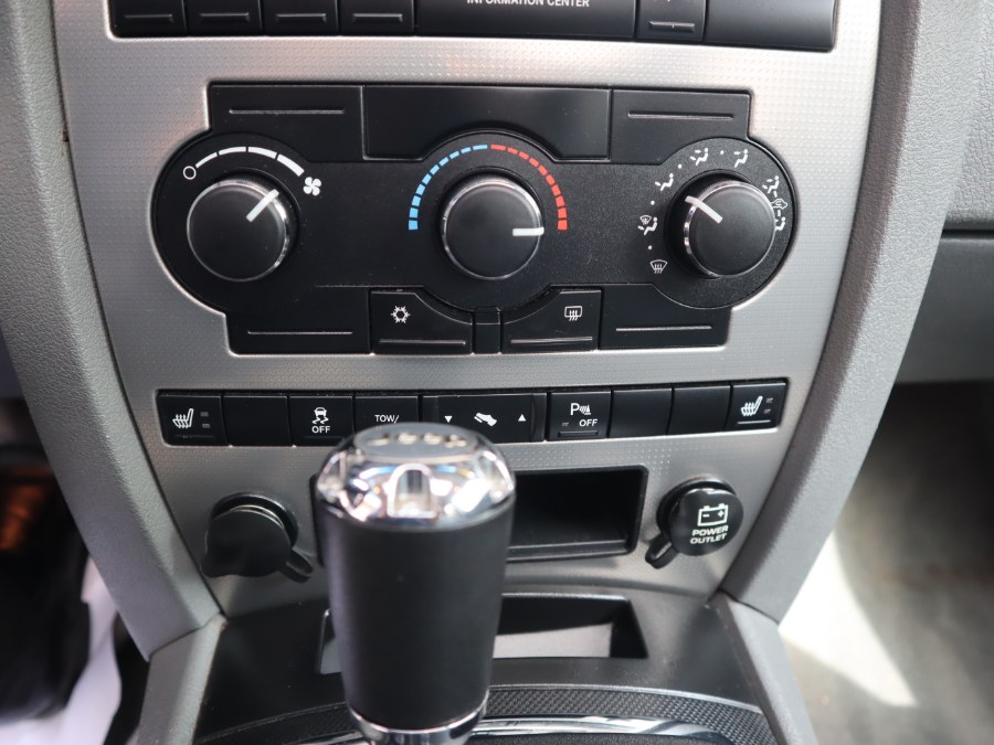 2007 Jeep Commander 4WD 4dr Sport, available for sale in Huntington Station, New York | My Auto Inc.. Huntington Station, New York 2007 Jeep Commander 4WD 4dr Sport, available for sale in Huntington Station, New York | My Auto Inc.. Huntington Station, New York