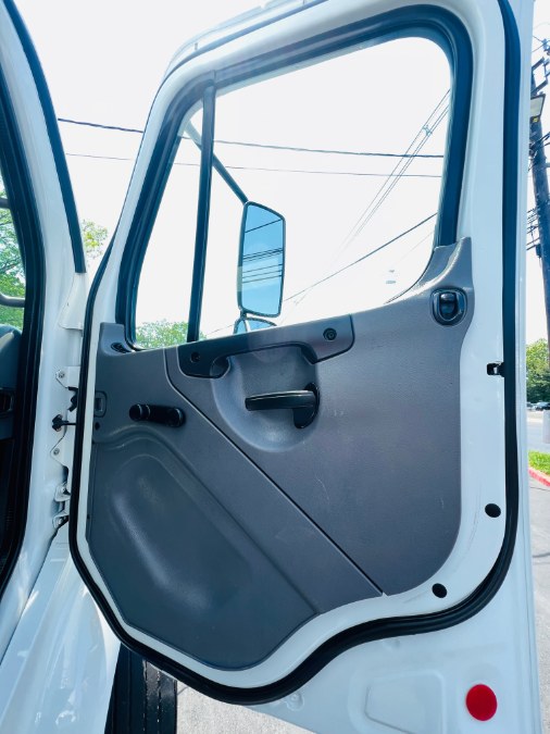 2020 Freightliner M2 26 FEET DRY BOX + CUMMINS + LIFT GATE + NO CDL, available for sale in South Amboy, New Jersey | NJ Truck Spot. South Amboy, New Jersey 2020 Freightliner M2 26 FEET DRY BOX + CUMMINS + LIFT GATE + NO CDL, available for sale in South Amboy, New Jersey | NJ Truck Spot. South Amboy, New Jersey
