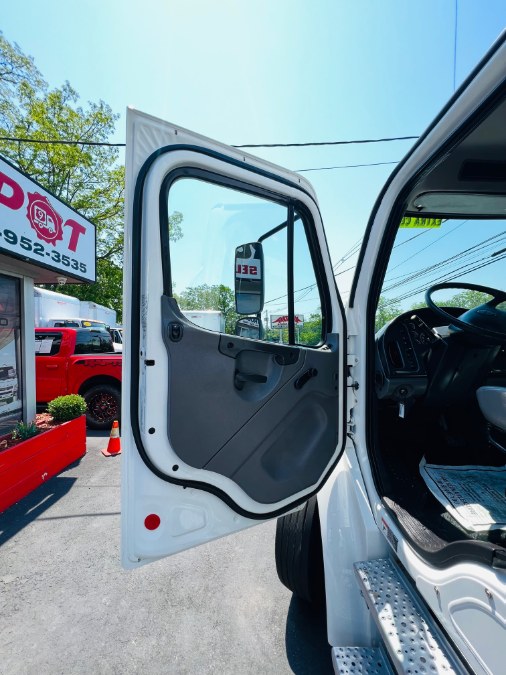 2020 Freightliner M2 26 FEET DRY BOX + CUMMINS + LIFT GATE + NO CDL, available for sale in South Amboy, New Jersey | NJ Truck Spot. South Amboy, New Jersey 2020 Freightliner M2 26 FEET DRY BOX + CUMMINS + LIFT GATE + NO CDL, available for sale in South Amboy, New Jersey | NJ Truck Spot. South Amboy, New Jersey
