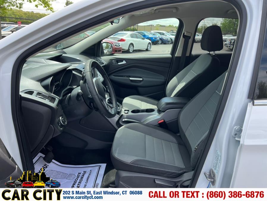 2013 Ford Escape 4WD 4dr SE, available for sale in East Windsor, Connecticut | Car City LLC. East Windsor, Connecticut 2013 Ford Escape 4WD 4dr SE, available for sale in East Windsor, Connecticut | Car City LLC. East Windsor, Connecticut