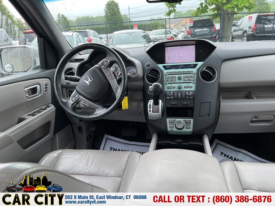 Used Honda Pilot 4WD 4dr Touring w/RES & Navi 2011 | Car City LLC. East Windsor, Connecticut Used Honda Pilot 4WD 4dr Touring w/RES & Navi 2011 | Car City LLC. East Windsor, Connecticut