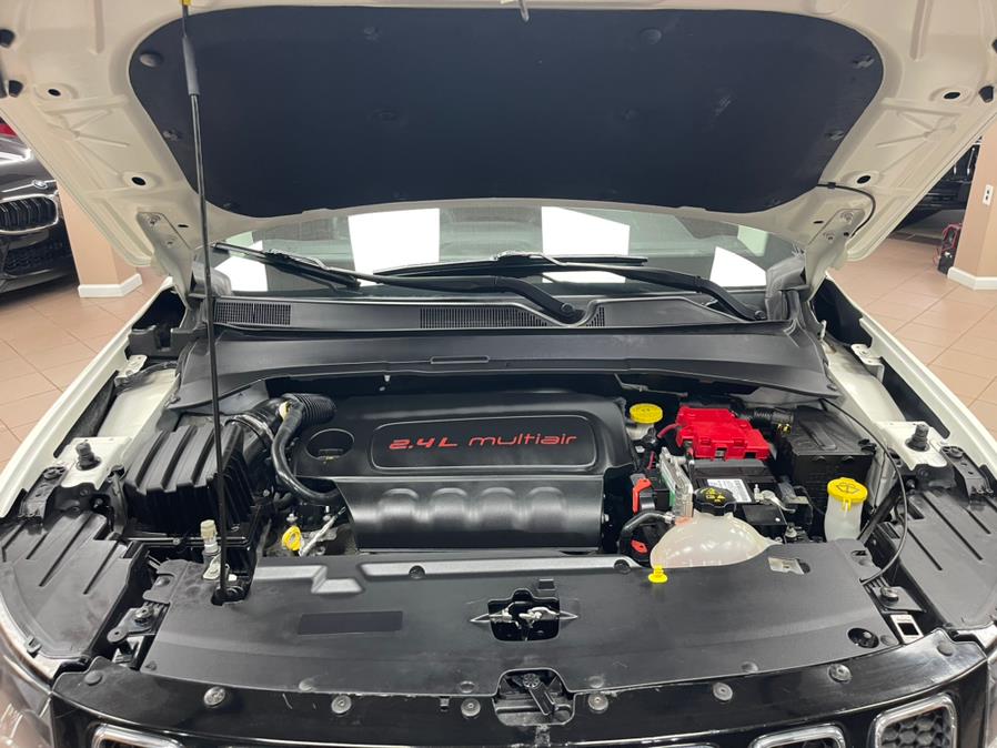 2019 Jeep Compass Latitude 4x4, available for sale in Massapequa Park, New York | Power Motors East. Massapequa Park, New York 2019 Jeep Compass Latitude 4x4, available for sale in Massapequa Park, New York | Power Motors East. Massapequa Park, New York