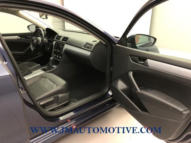 2012 Volkswagen Passat 4dr Sdn 2.5L Auto SE, available for sale in Naugatuck, Connecticut | J&M Automotive Sls&Svc LLC. Naugatuck, Connecticut 2012 Volkswagen Passat 4dr Sdn 2.5L Auto SE, available for sale in Naugatuck, Connecticut | J&M Automotive Sls&Svc LLC. Naugatuck, Connecticut