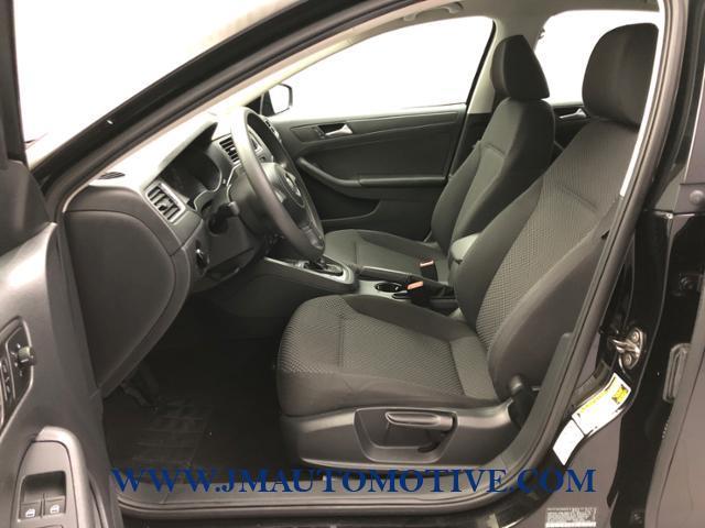2013 Volkswagen Jetta 4dr Auto S, available for sale in Naugatuck, Connecticut | J&M Automotive Sls&Svc LLC. Naugatuck, Connecticut 2013 Volkswagen Jetta 4dr Auto S, available for sale in Naugatuck, Connecticut | J&M Automotive Sls&Svc LLC. Naugatuck, Connecticut