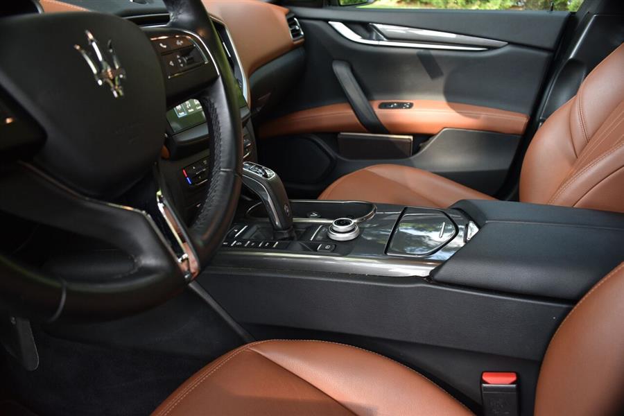 2019 Maserati Ghibli SQ4 AWD 4dr Sedan, available for sale in Great Neck, New York | Camy Cars. Great Neck, New York 2019 Maserati Ghibli SQ4 AWD 4dr Sedan, available for sale in Great Neck, New York | Camy Cars. Great Neck, New York