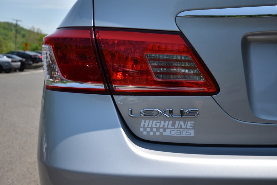 Used Lexus ES 350 4dr Sdn 2010 | Highline Car Connection. Waterbury, Connecticut Used Lexus ES 350 4dr Sdn 2010 | Highline Car Connection. Waterbury, Connecticut